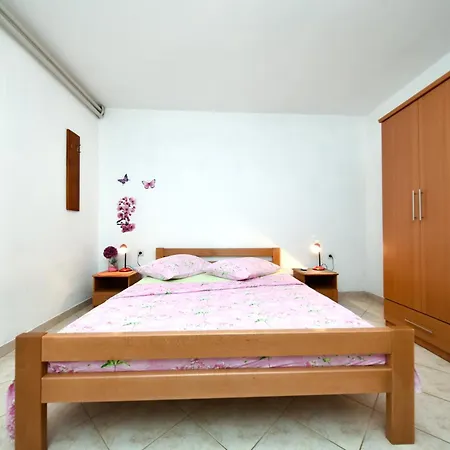 And Ljubica 2366 Guest house *